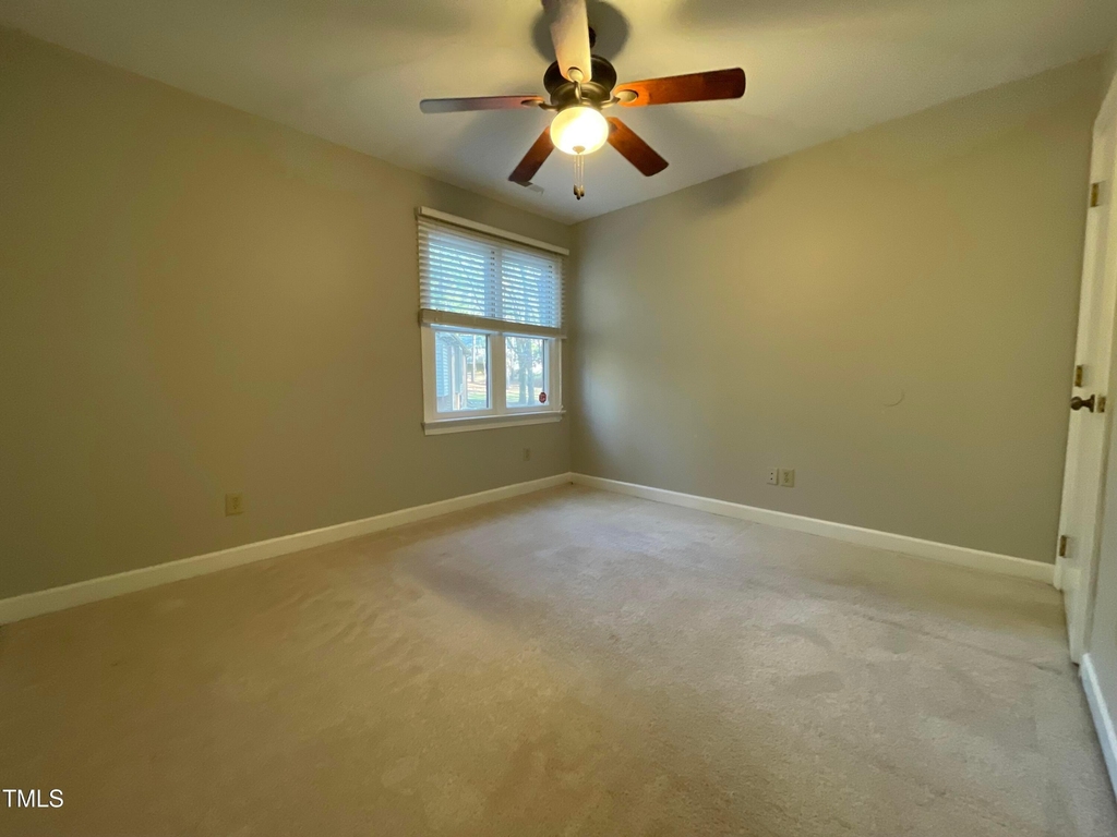300 W Woodcroft Parkway - Photo 23