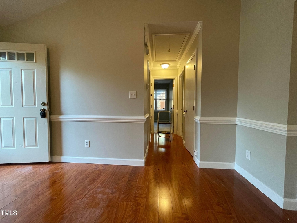 300 W Woodcroft Parkway - Photo 4