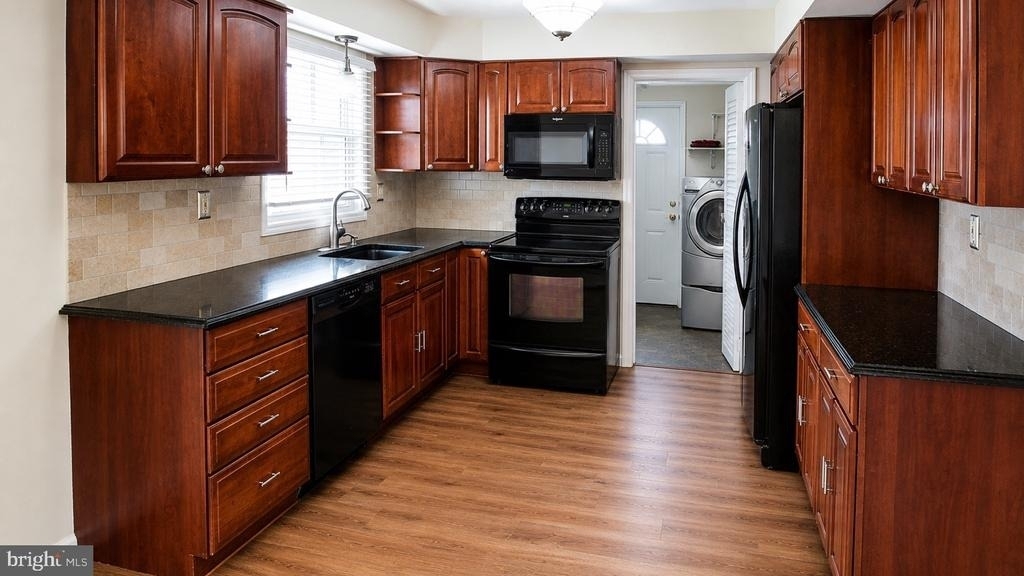 6 Hepburn Lane - Photo 1