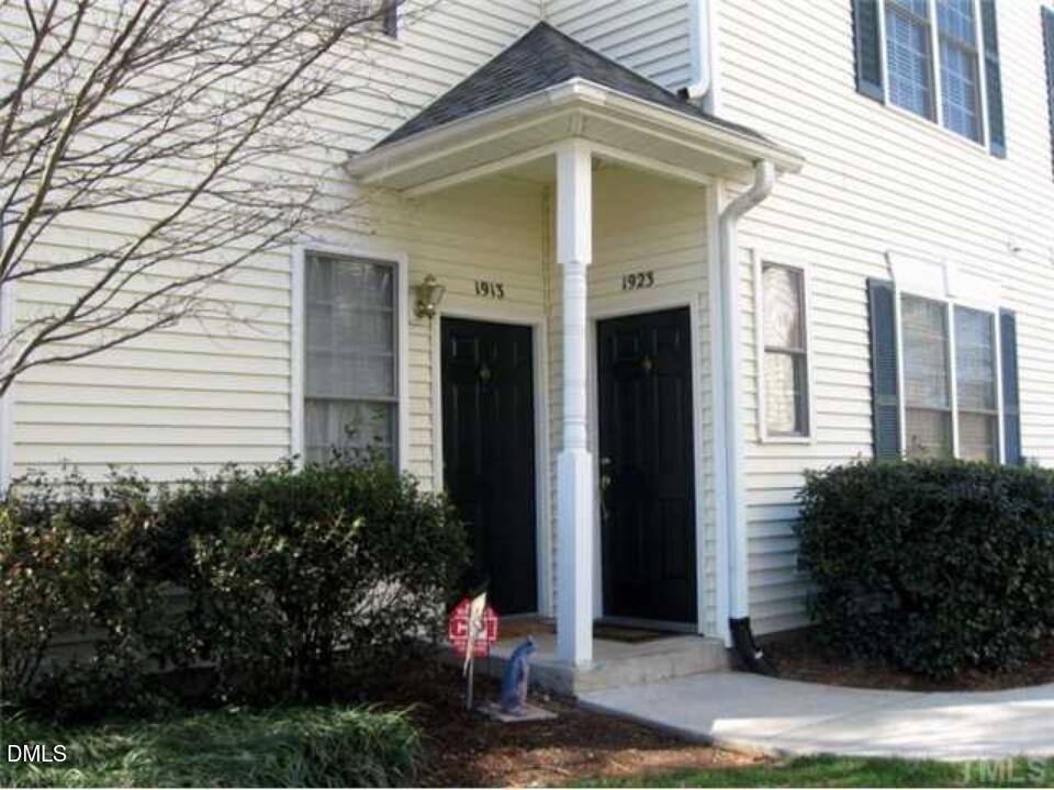 1923 Kudrow Lane - Photo 1