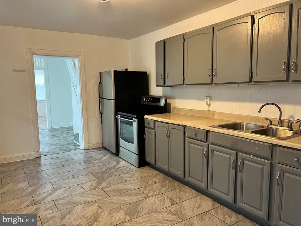 148 E Washington Street - Photo 5