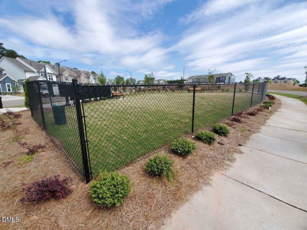 136 Eagleson Street - Photo 33