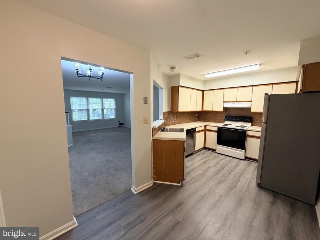 4834 Brookstone Terrace - Photo 6