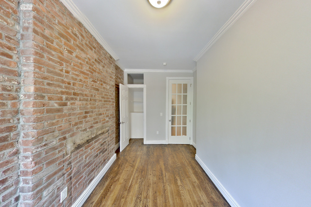 West 52nd Street - Photo 2