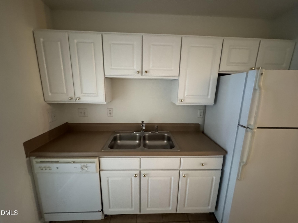 11371 Clubhaven Place - Photo 8