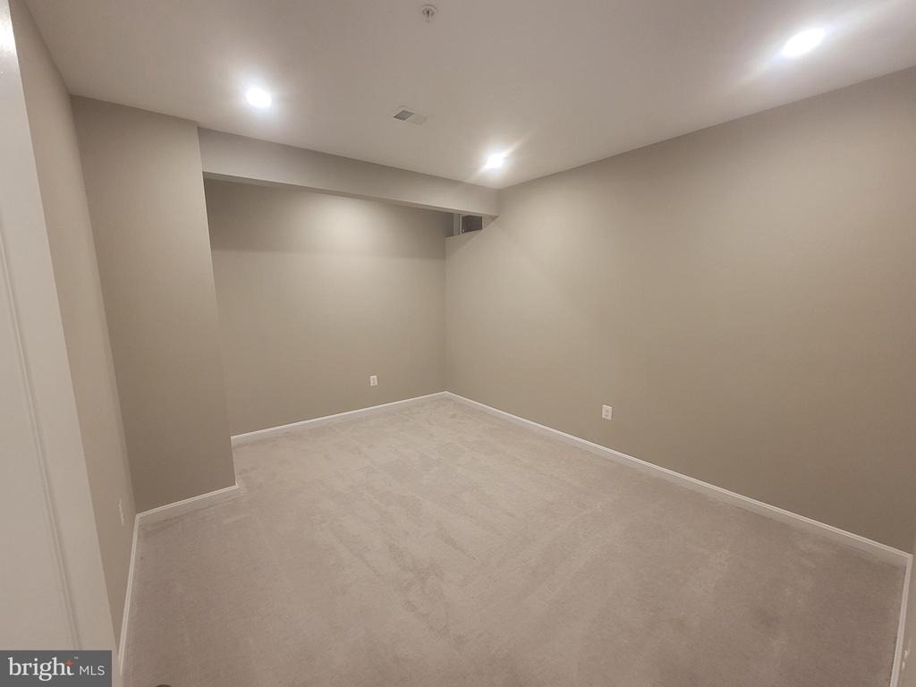 16622 Tortola Drive - Photo 8