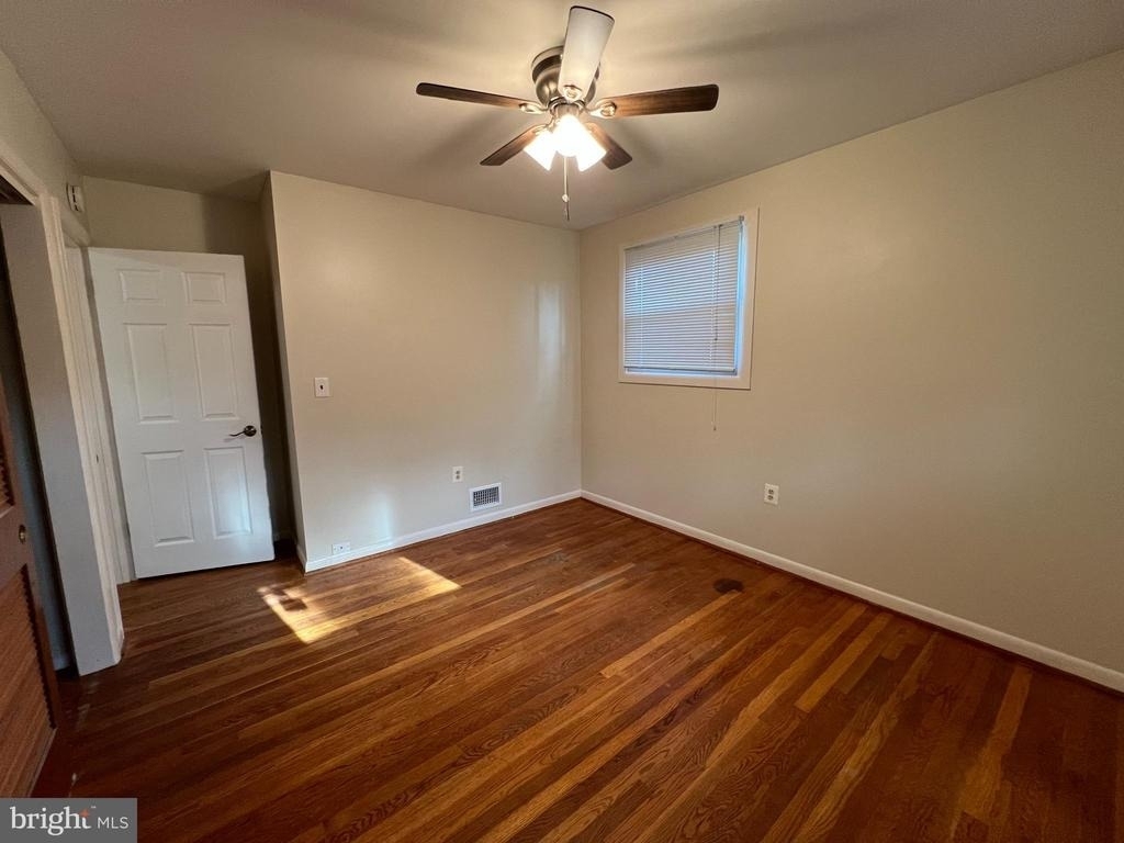 9206 Saint Andrews Place - Photo 13