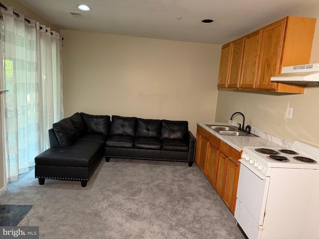 853 Faraway Court - Photo 16