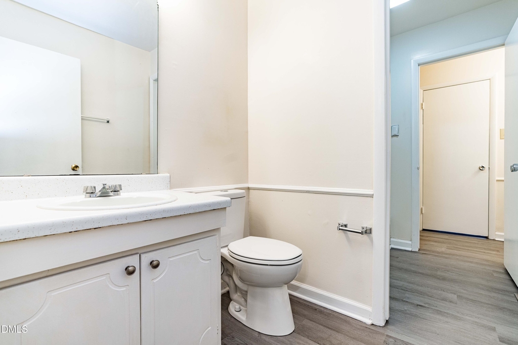 1232 Teakwood Place - Photo 17