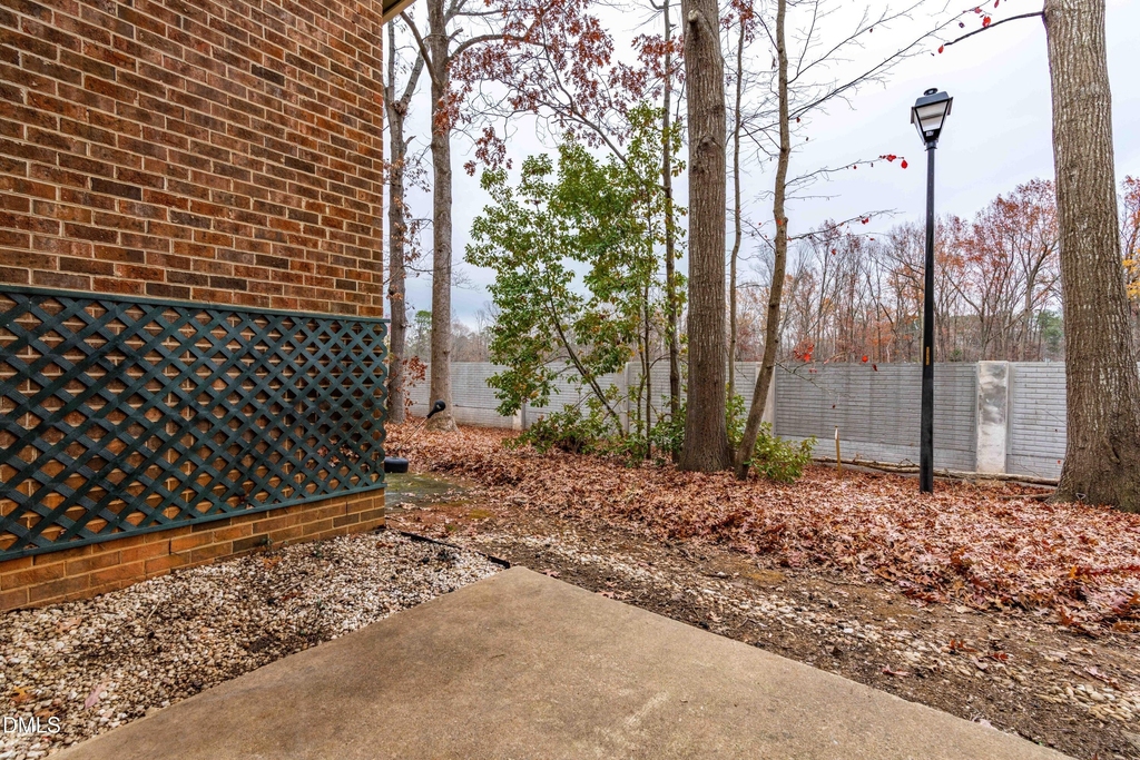 1232 Teakwood Place - Photo 18