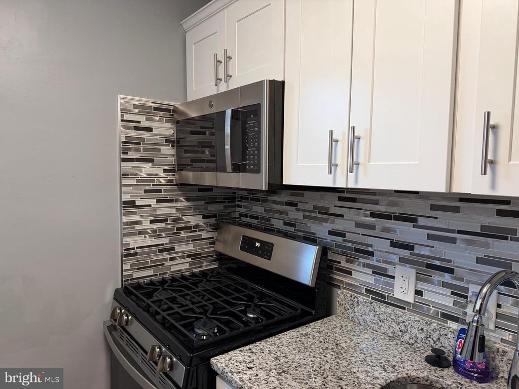 3831 Hamilton Street - Photo 11