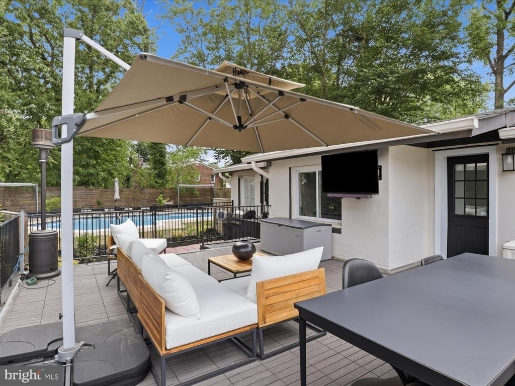 6410 Bushey Drive - Photo 55