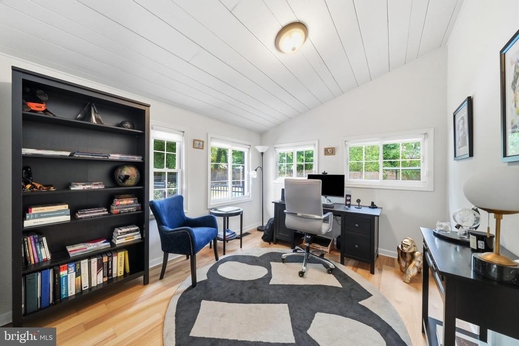 6410 Bushey Drive - Photo 26