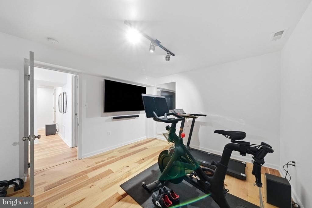 6410 Bushey Drive - Photo 37