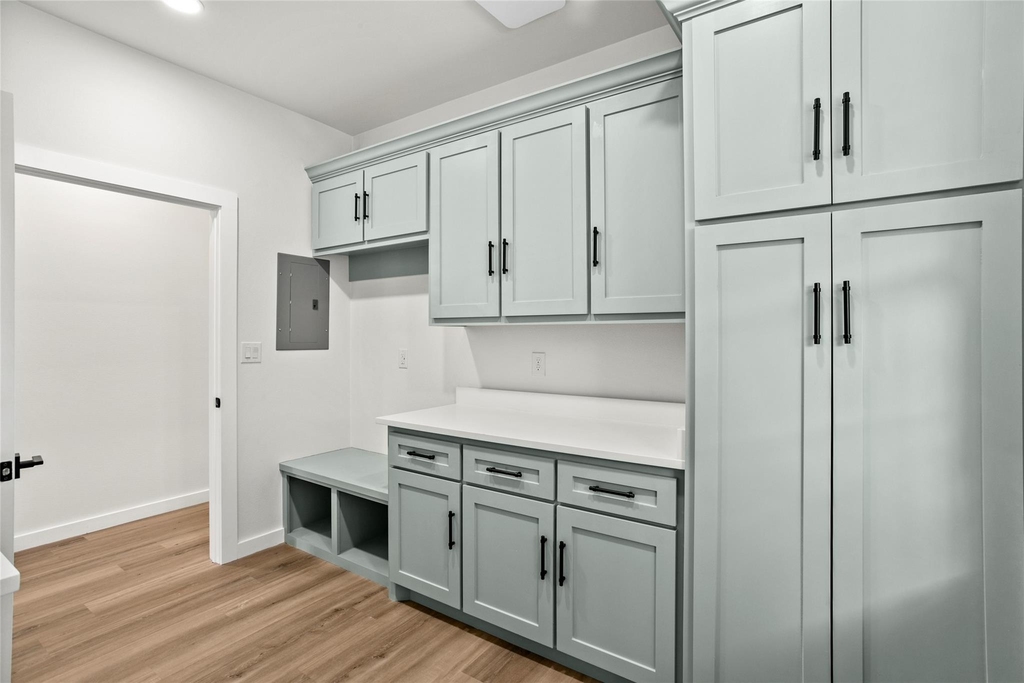 103 N Avenue C - Photo 22