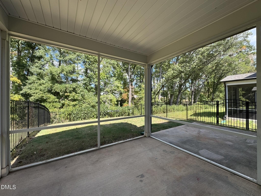 163 Glen Clova Drive - Photo 39