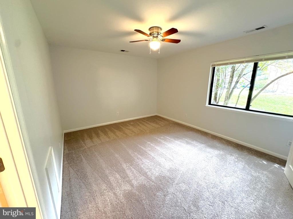 7310 Mandan Road - Photo 15