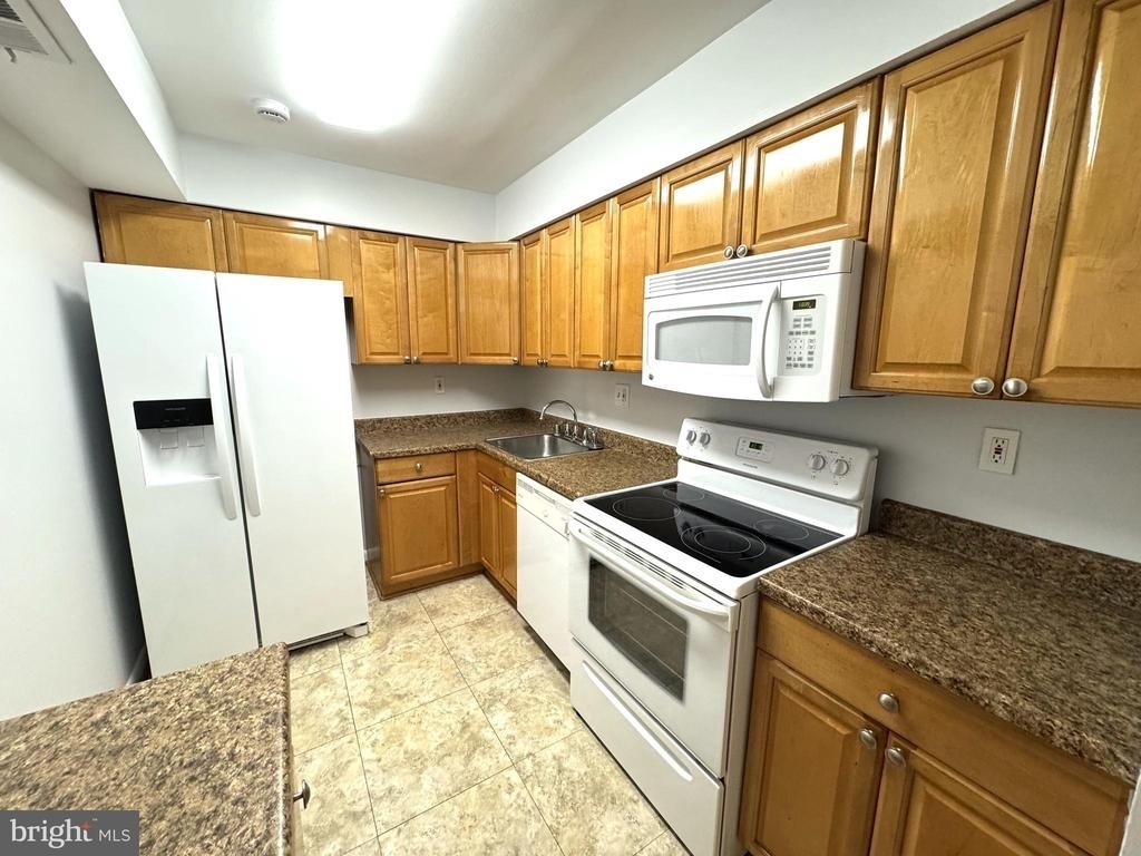 7310 Mandan Road - Photo 10