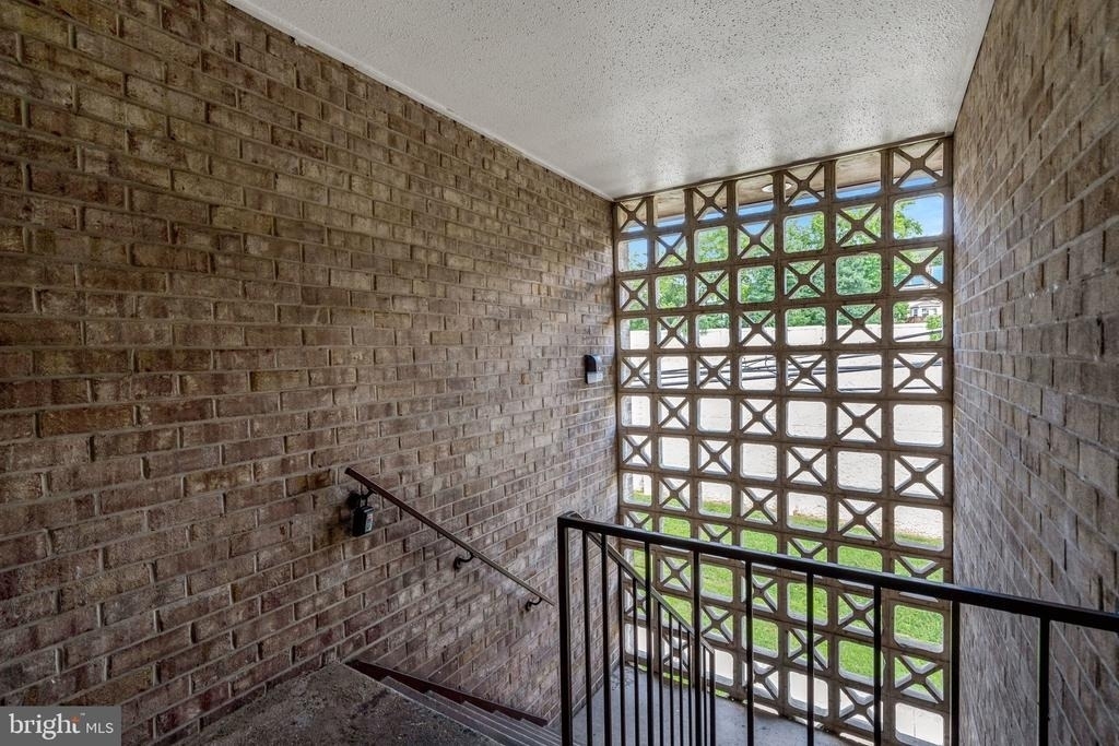 515 Wilson Bridge Drive - Photo 2