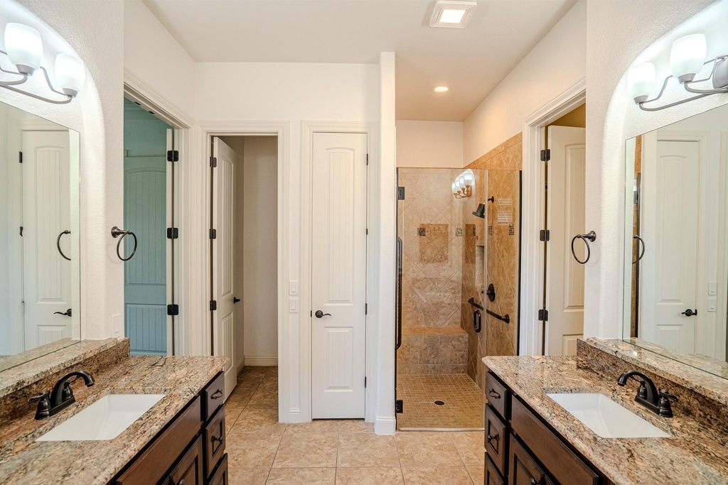 121 Feritti Dr - Photo 19