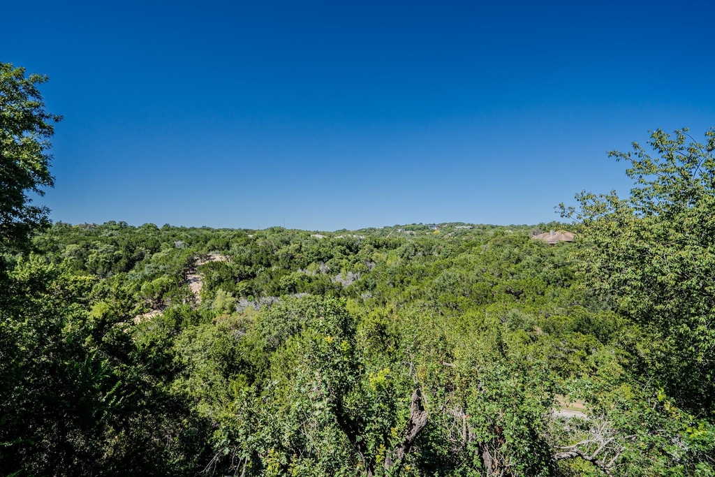 121 Feritti Dr - Photo 26