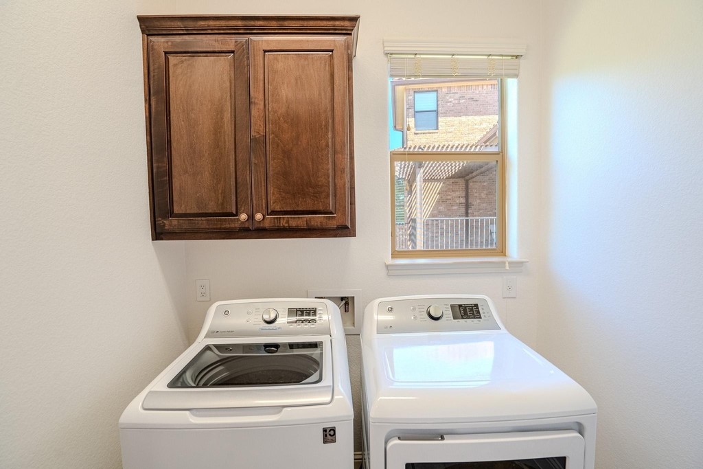 121 Feritti Dr - Photo 22