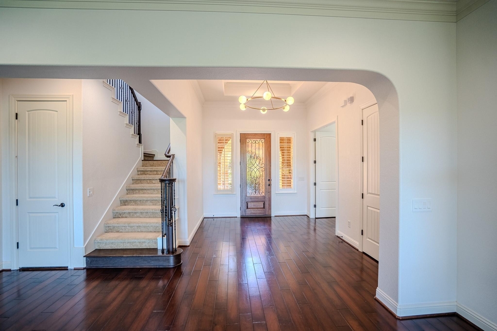 121 Feritti Dr - Photo 5