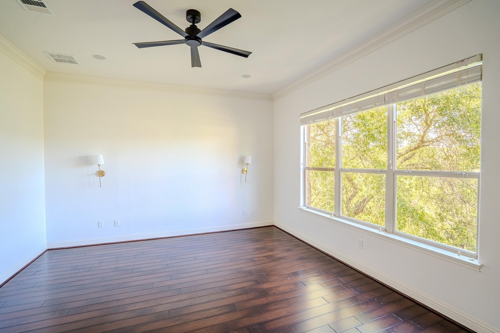 121 Feritti Dr - Photo 16