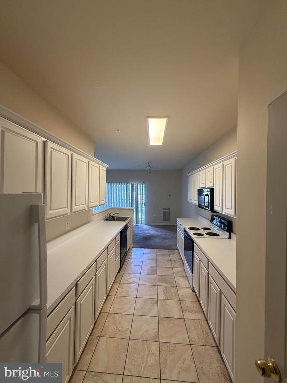 14224 Hampshire Hall Court - Photo 2