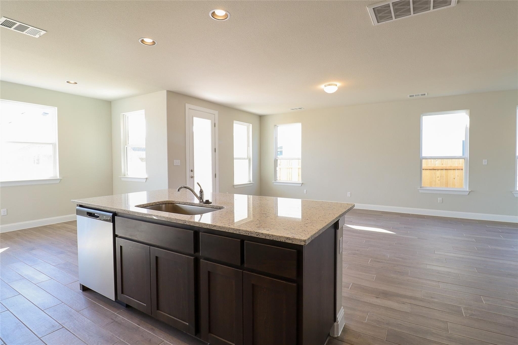 105 Bent Trail Ln - Photo 8