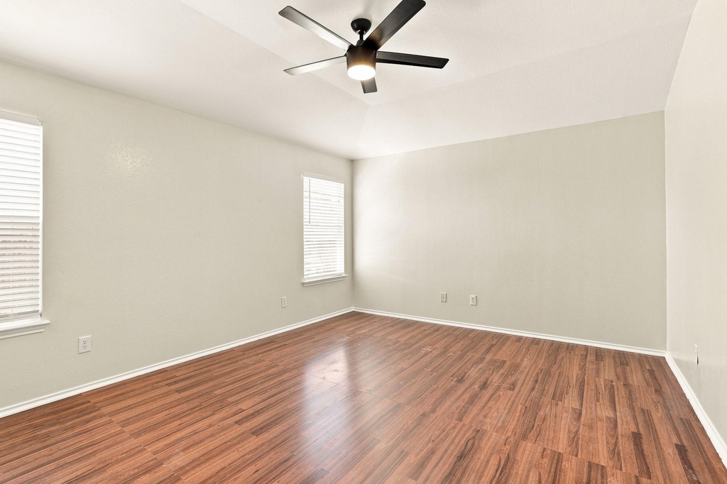 338 Oxford Dr - Photo 10