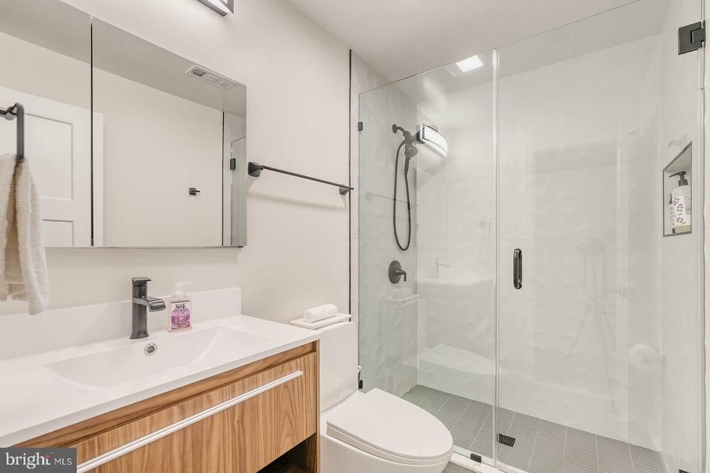 5811 Johnson Avenue - Photo 44