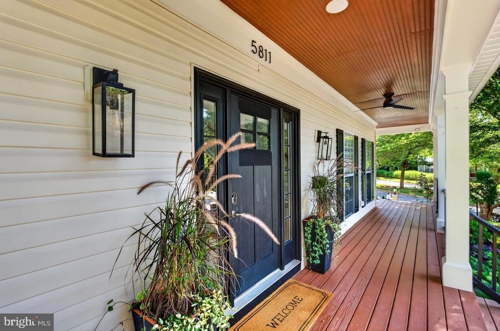5811 Johnson Avenue - Photo 2