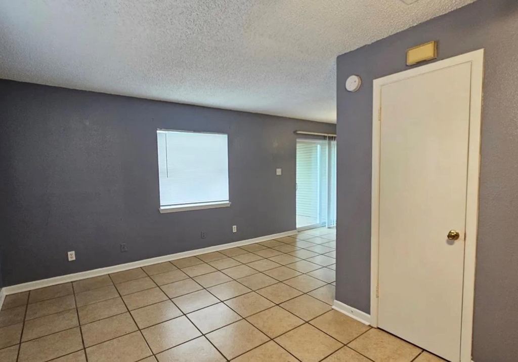 506 Alpine St - Photo 2