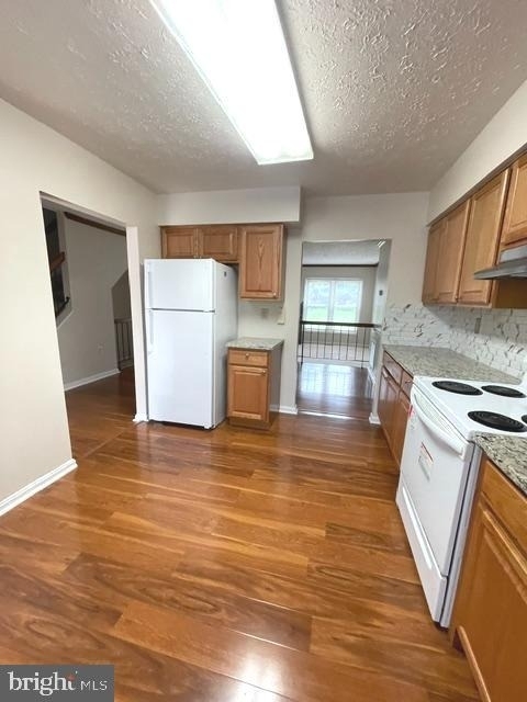 806 Flagler Drive - Photo 2