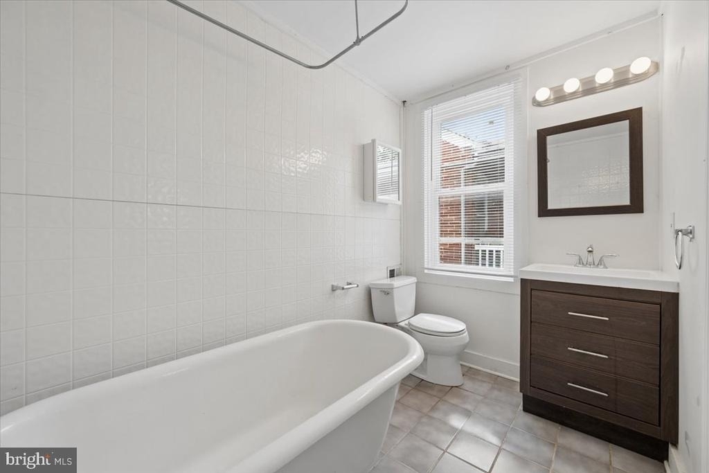 346 Madison Street - Photo 18