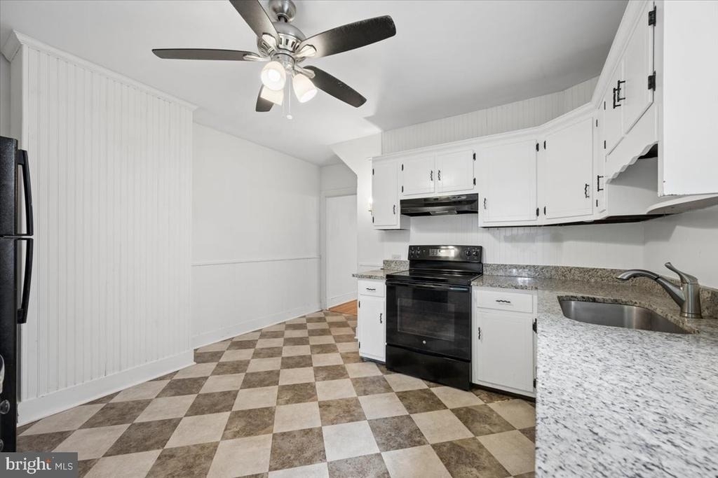 346 Madison Street - Photo 8