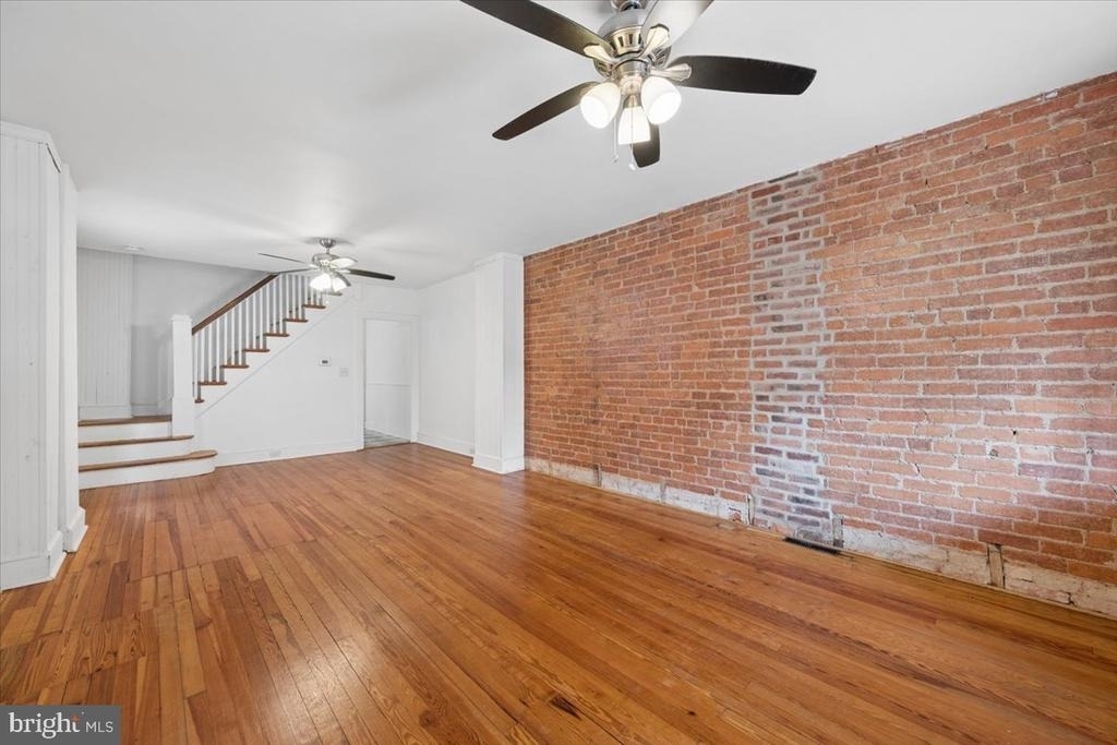 346 Madison Street - Photo 3
