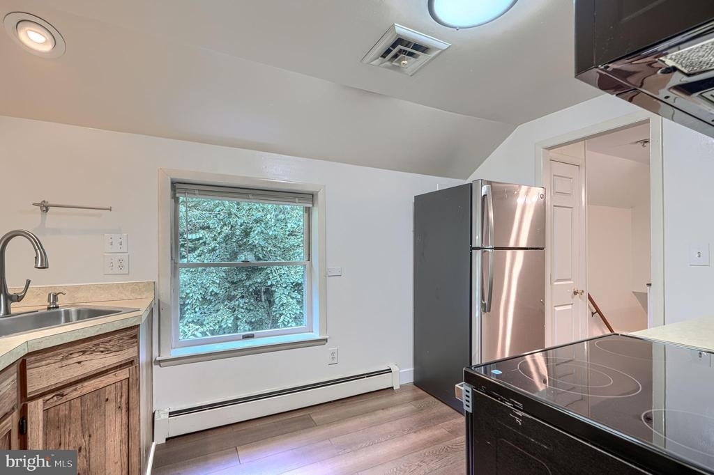 1703 Roland Avenue - Photo 11