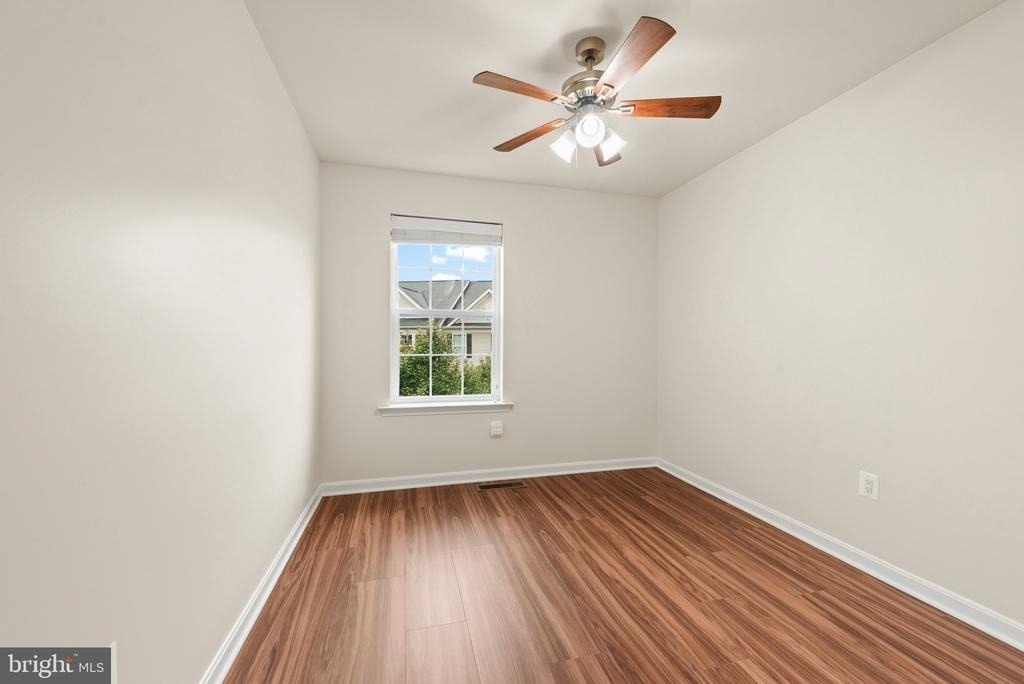 306 Paladium Court - Photo 16
