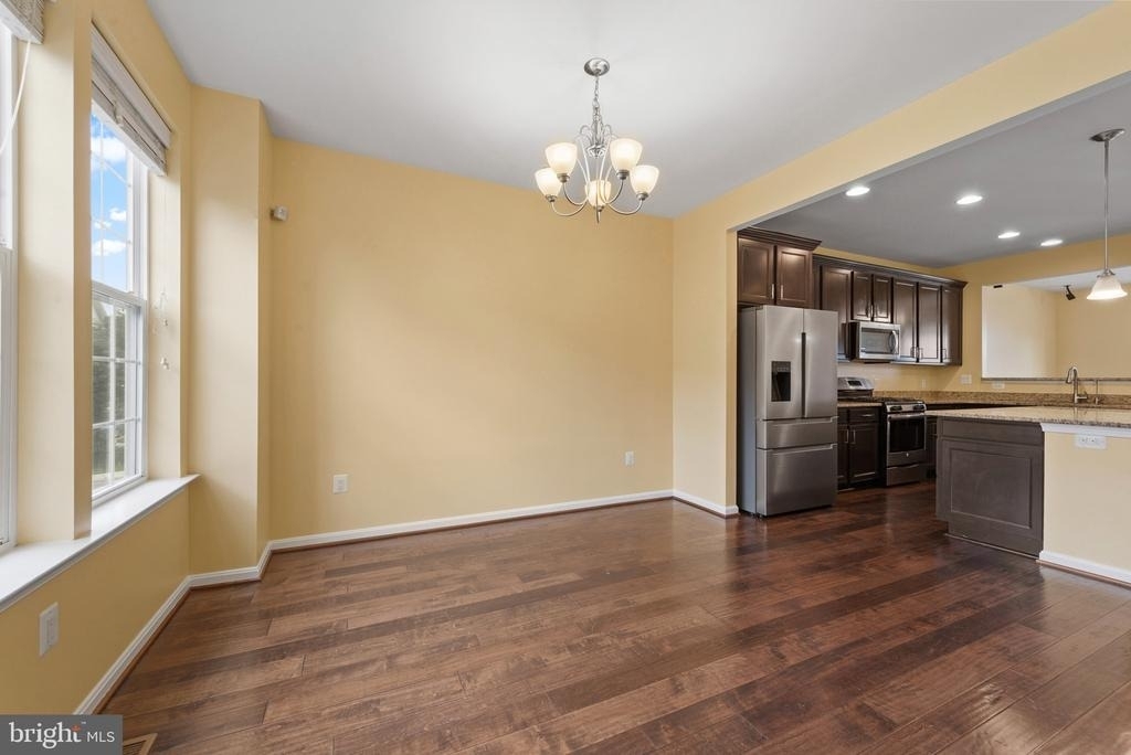 306 Paladium Court - Photo 9