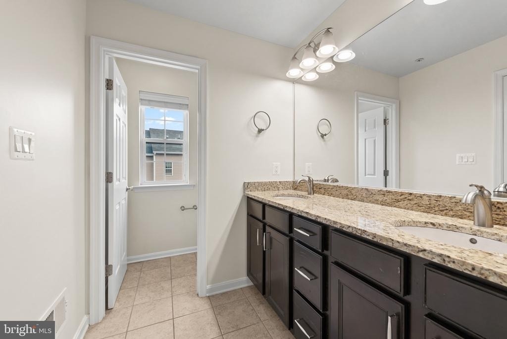306 Paladium Court - Photo 22