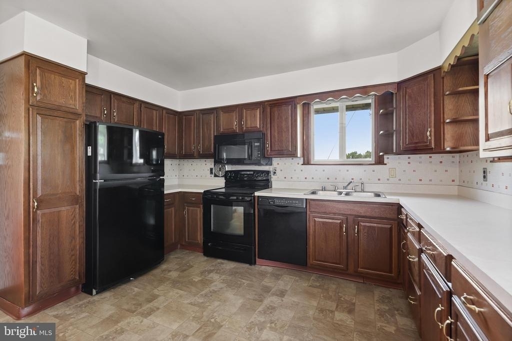 4816 Bucks School House Road - Photo 26