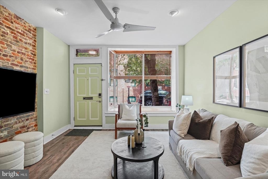 211 Penn Street - Photo 4