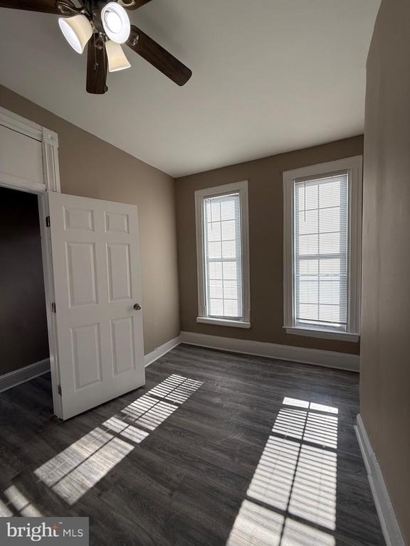 2424 E Chase Street - Photo 4