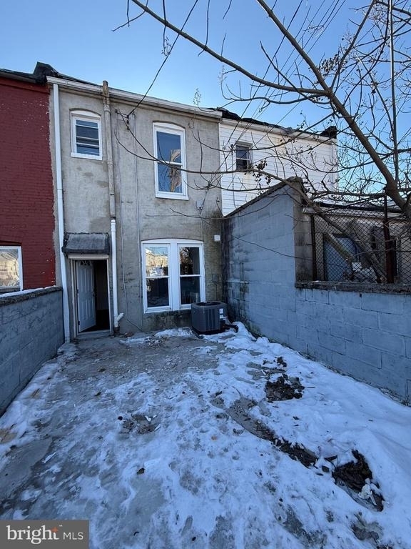 2424 E Chase Street - Photo 16