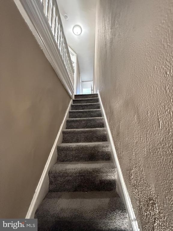 2424 E Chase Street - Photo 18