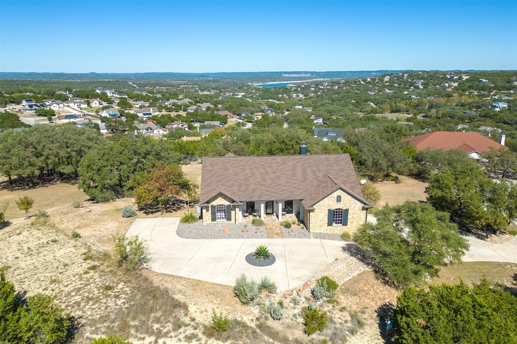 702 E Summit Dr - Photo 1