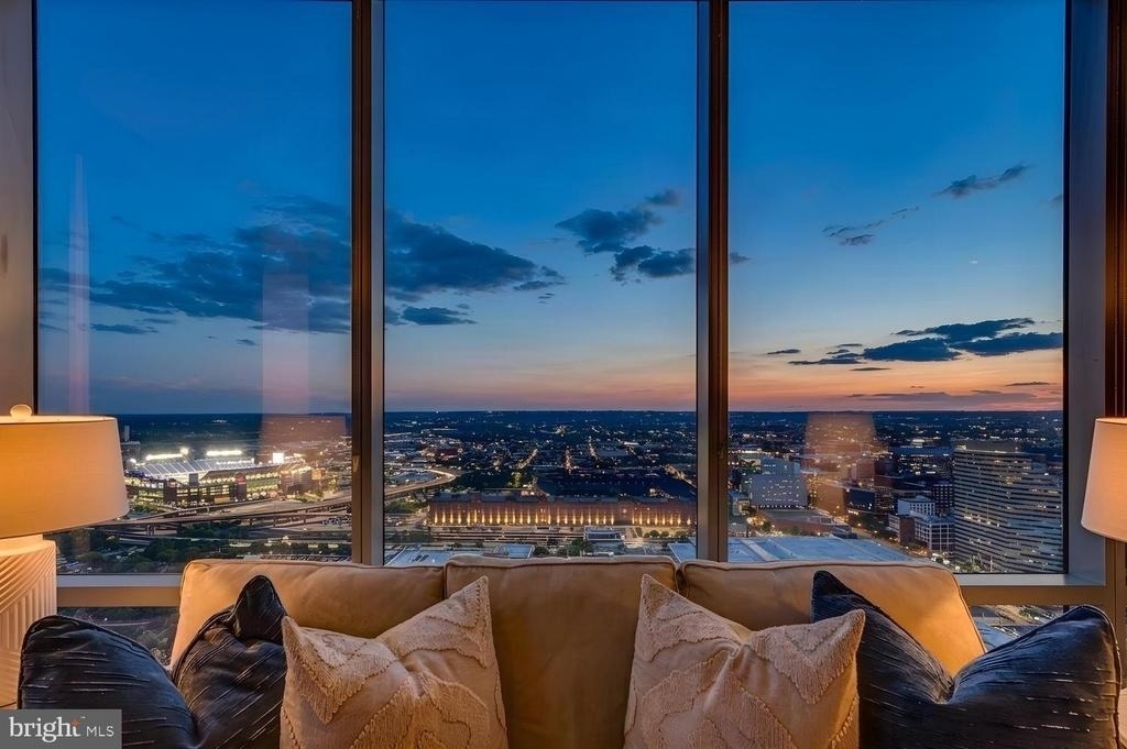 414 Light Street - Photo 1