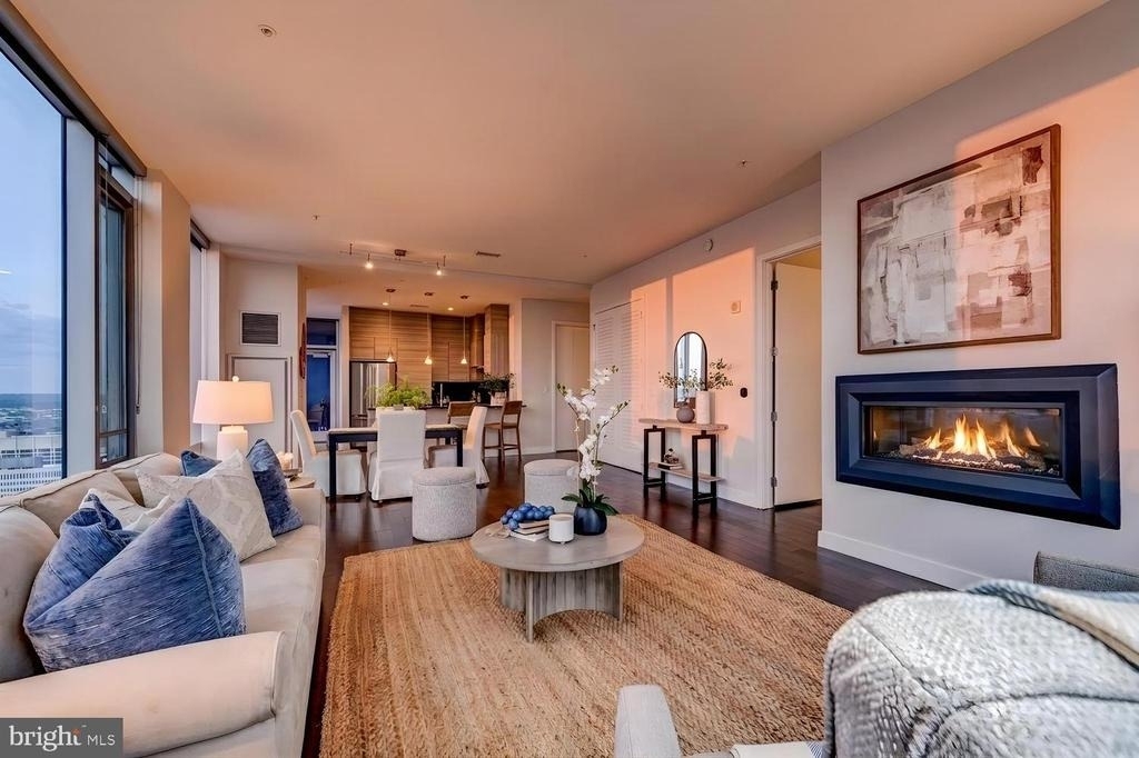 414 Light Street - Photo 4